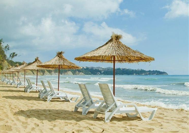 Аппартамент Pines Beach Resort Byala  Eksteriør billede